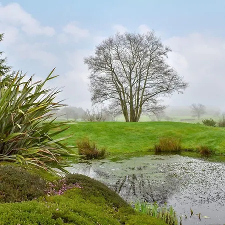 Corn Meadow Casterton
